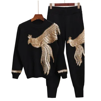 Alta qualidade de inverno feminino 2 peças camisola ternos Beading Phoenix camisola+ calças de malha conjunto de Mulheres de duas peças de conjunto