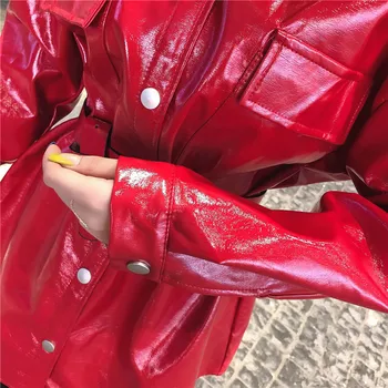 Nova Primavera de manga comprida Casaco de Mulher Brilhante PU Casaco de Couro de Meados de comprimento Slim Cinto de Senhoras Falso Jaqueta de Couro Vermelha Outerwear Y56