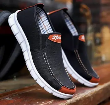 Homens sapatos de Lona de 2020 Novas Confortáveis Sapatos de Lona de Homens Casual Sapatos Masculinos Televisão Sapatos Sapatos de Homens de preto macio e Leve tênis