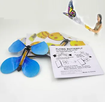 100pcs/Monte A Magia Borboleta Voando Borboleta Com Cartão de Brinquedo, Com as Mãos Vazias Solar Casamento da Borboleta Mágica Adereços Truques de Magia