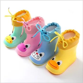 Novo Clássico da Moda para Crianças, Sapatos de Borracha do PVC de Água de Crianças Sapatos Impermeáveis Botas de Chuva de desenhos animados para Crianças Sapatos de Bebê