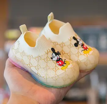 Disney sprin outono nova garota meias de bebê sapatos meninos do não-deslizamento macio, com sola de sapatos de criança Mickey único sapatos