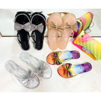 2021 Novo Arco Mulheres Flip-Flops Colorido Diamante Flash Perfuração De Lantejoulas Chinelos De Praia Verão Jelly Shoes Mulher Moda Slides
