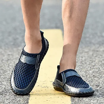 2020 Homens Novos Tênis Da Marca De Luxo Homens Respirável Preguiçoso Mens Sapatos De Designer De Condução Sapatas Antiderrapante Wading Shoes Sapatos Homens 38-46