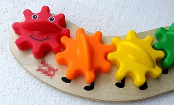 Novo Brinquedo de Madeira Brinquedos do Bebê Montado Engrenagem Worm Colorido Grande Presente para a Aprendizagem de Crianças de Presente do Bebê