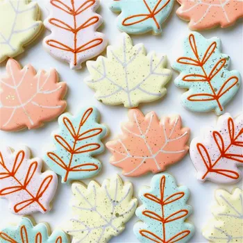 KENIAO Maple leaf Cortadores de Cookie para Crianças - Biscoito / Fondant / Pastelaria / Sanduíche Cookie Cutters - 7 PCS - Aço Inoxidável