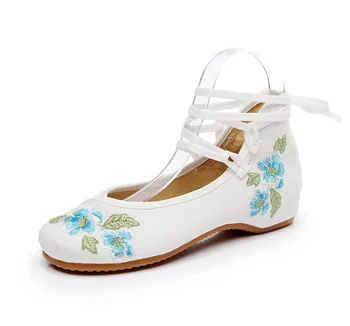 Sapatos de Senhoras Leve Desgaste-Borracha resistente Tela de Bordado de Lona Hanfu Sapatos Casuais Aumento de Sapato, cinto de Fivela Floral