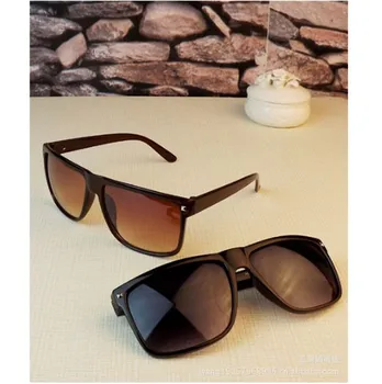Moda vintage praça rebite de óculos de sol elegante Marca de Designer mulheres homens óculos de sol gafas de sol