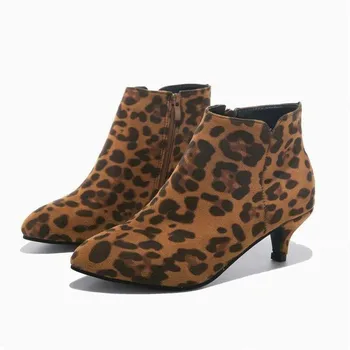WDHKUN Mulheres Ankle Boot de Camurça Meados de Salto Agulha fecho de correr do Lado Pontiagudo Dedo do pé Partido Trabalho ao ar livre Sapato Fino Calcanhar Leopard Impressão Moda