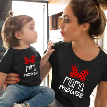 A família t-shirts da Moda com a Mamãe E a Mim, Roupas de MAMA E MIMI Família Correspondência de Roupas de Algodão Tops da Mãe e Bebê Roupas de Menina Tshirts