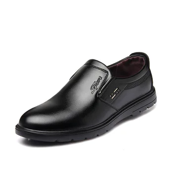 Nova Chegada Homens Deslizar Sobre Sapatos De Couro De Cor Sólida Business Flat Loafer Sapatos De Qualidade Superior Dos Homens Formal Sapatos